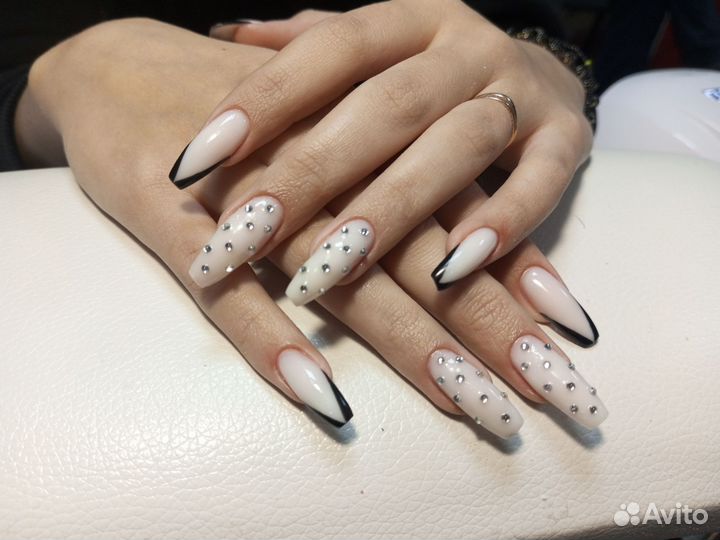 Наращивание ногтей