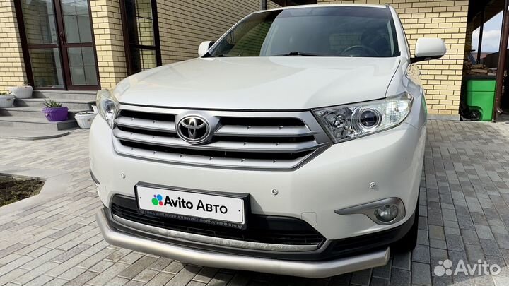 Toyota Highlander 3.5 AT, 2012, 235 193 км