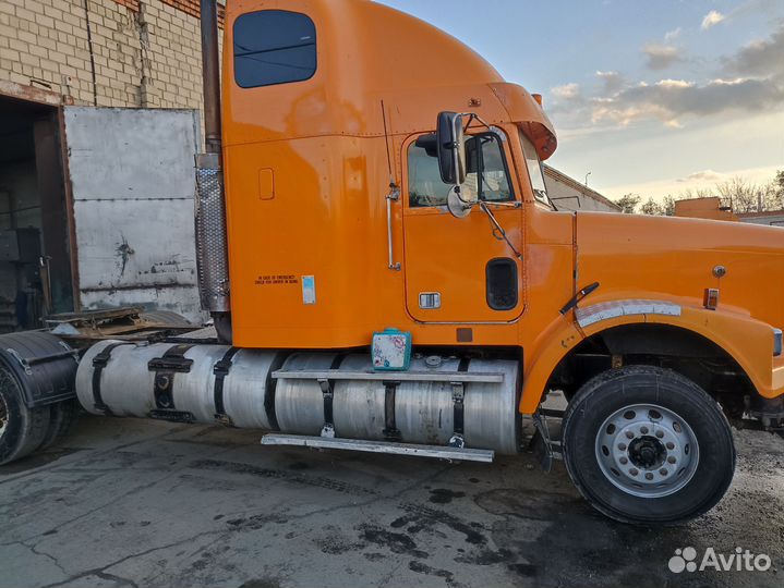 Freightliner FLD 120, 2004