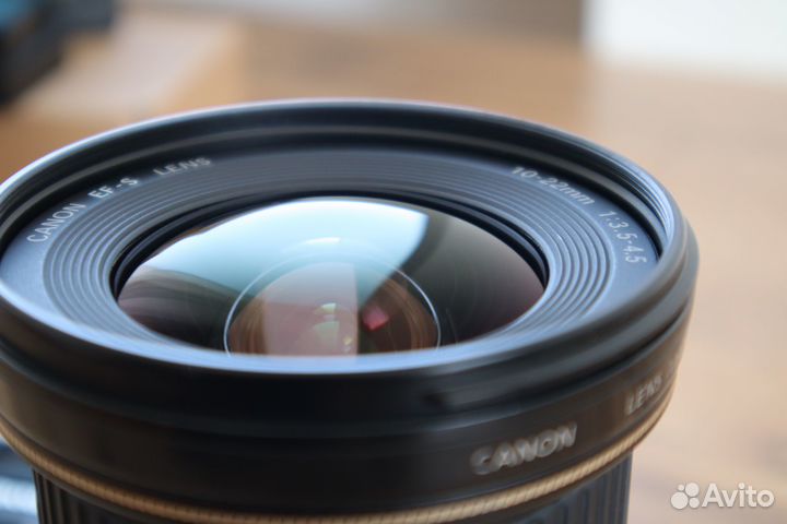 Объектив Canon zoom lens EF-S 10-22 mm 16:3.5-4.5