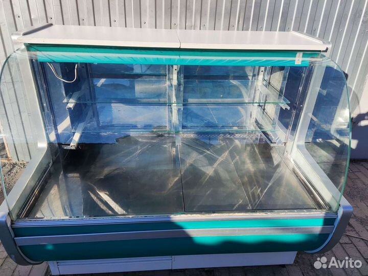 Витрина кондитерская