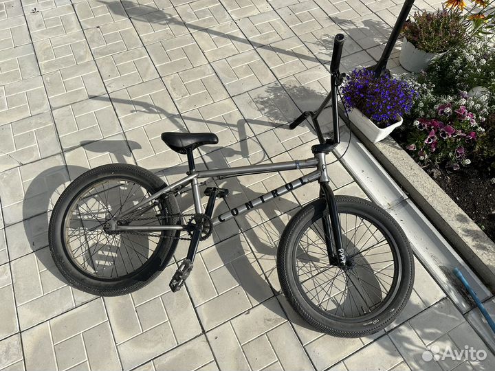 Велосипед BMX Cult Control B