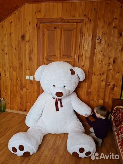 Большие плюшевые медведи