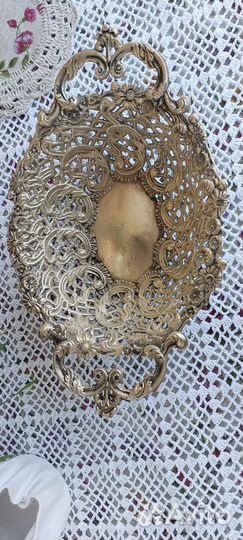 Сухарница,конфетница,фруктовница латунь