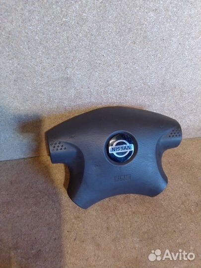 Подушка безопасности водителя Nissan Primera P11