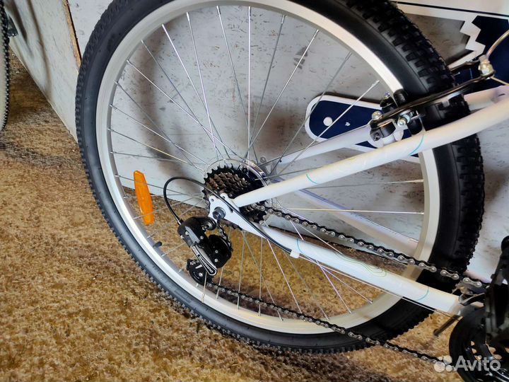 Stark'22 Luna 26.1 V Steel белый/голубой 14.5