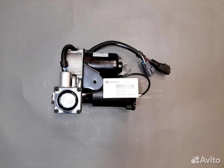 Компрессор Range Rover Sport L320 Hitachi