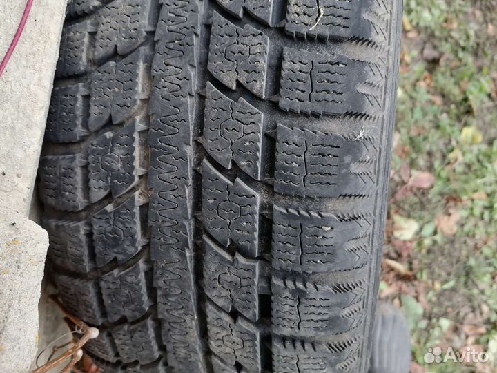 Toyo Observe GSi-5 205/55 R16 94T