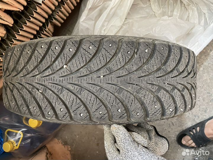 Sava Eskimo Stud 185/65 R15 88T