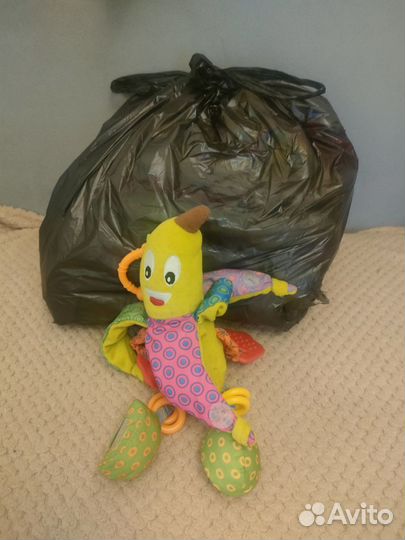 Отдам бесплатно вещи пакетом