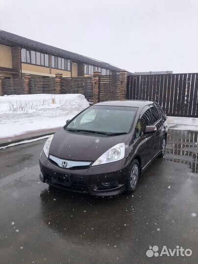 Honda Fit Shuttle 1.3 CVT, 2011, 98 900 км