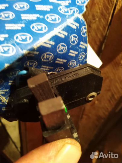 Щётки генератора г-222