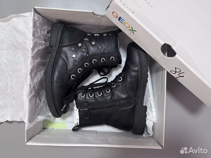 Ботинки для девочки 30р geox