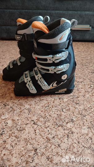 Горнолыжные ботинки