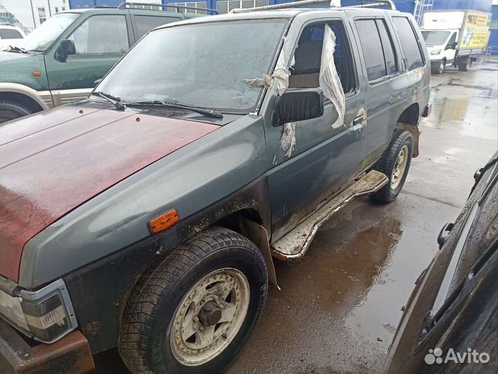 Разбор Ниссан Террано 1 дизель тд27 по запчастям