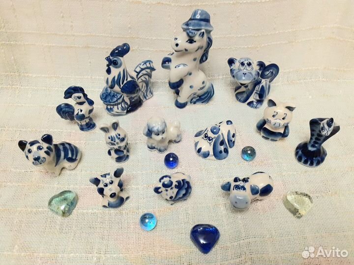 Фигурки из керамики в стиле гжель (Гороскоп)