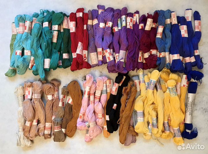 Нитки мулине СССР и книжи. Один лот