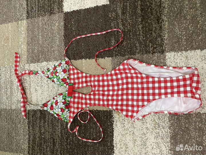 Купальник слитный новый