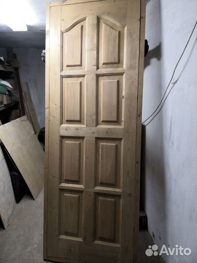 Дверь входная деревянная с коробкой бу