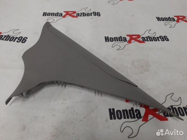 Накладка стойки задняя правая Honda Civic 4D LDA