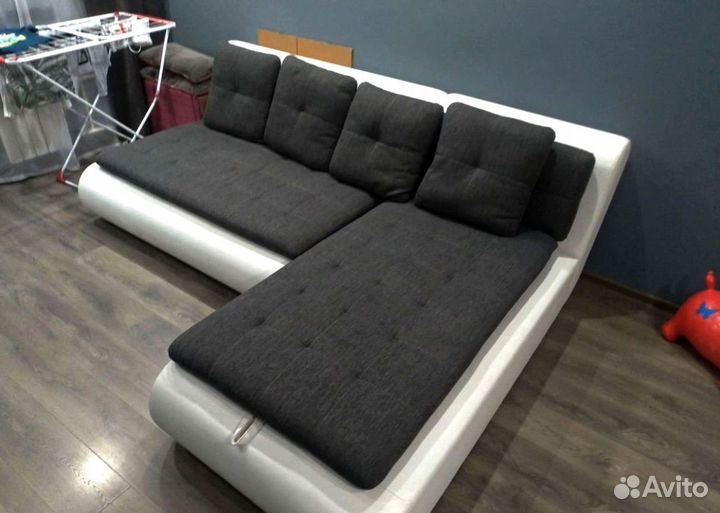 Угловой диван белый hoff Б/У