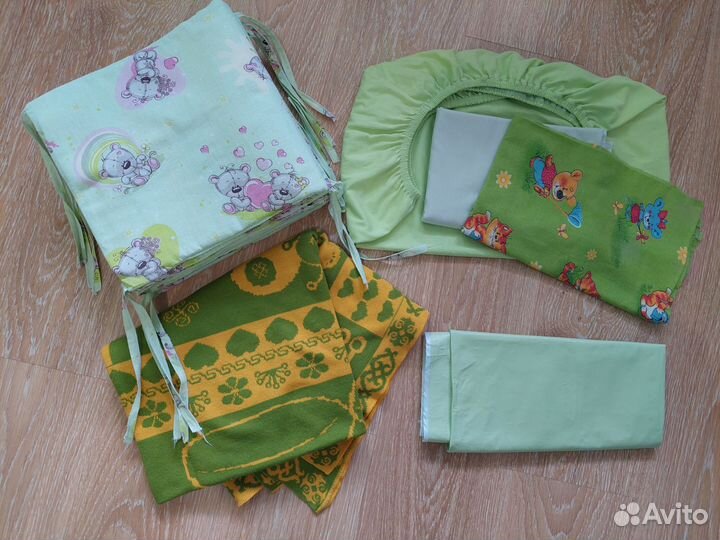 Простыня, бортик, клеёнка, плед, покрывало, одеяло