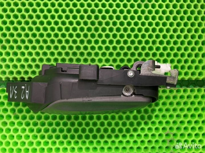 Ручка двери внутренняя задняя левая Acura Mdx YD2