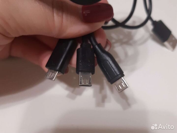 USB кабель для подзарядки телефонов