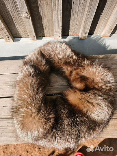 Меховой воротник чернобурка