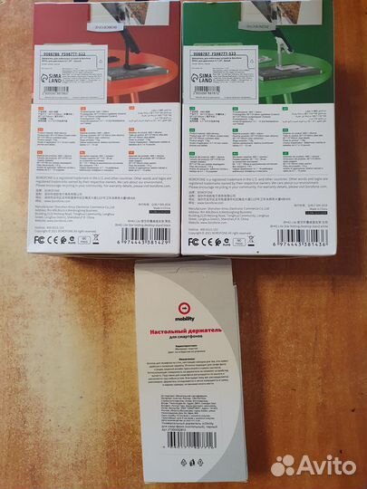 Настольный держатель для смартфона