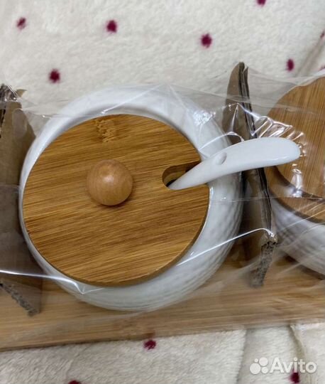 Набор посуды новый сахарницы