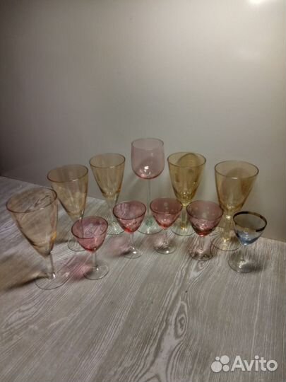 Рюмки, стопки, фужеры, вазы под фрукты