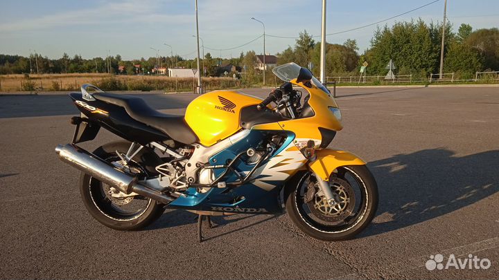 Honda CBR 600f4