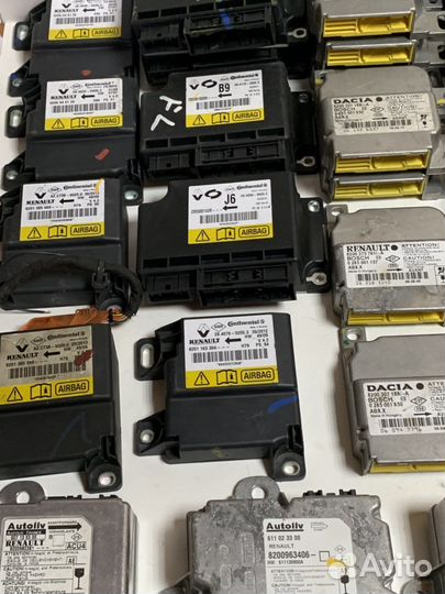 Блок управления подушкой безопасности Renault