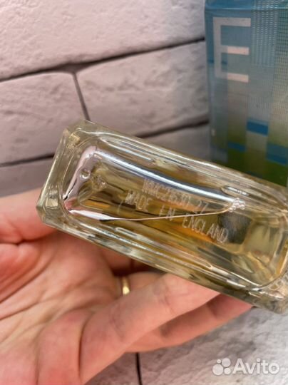 Escentric molecules 05