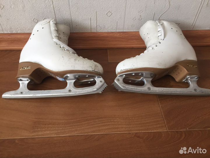 Коньки фигурные chorus