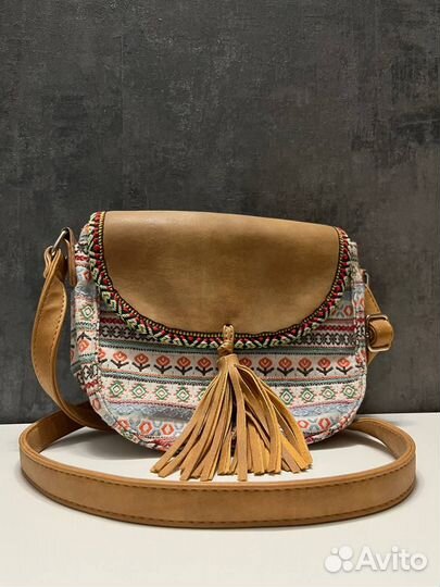 Сумка в стиле Кантри и Бохо через плечо
