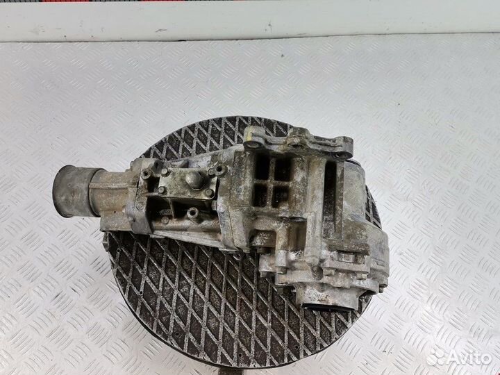 Раздаточная коробка (раздатка) Mitsubishi Outlande