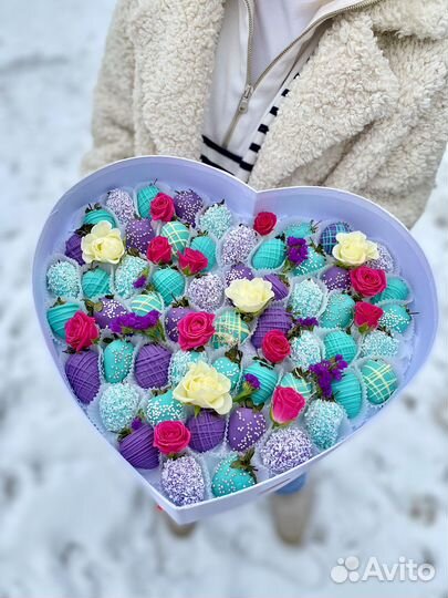 Клубника в шоколаде подарок