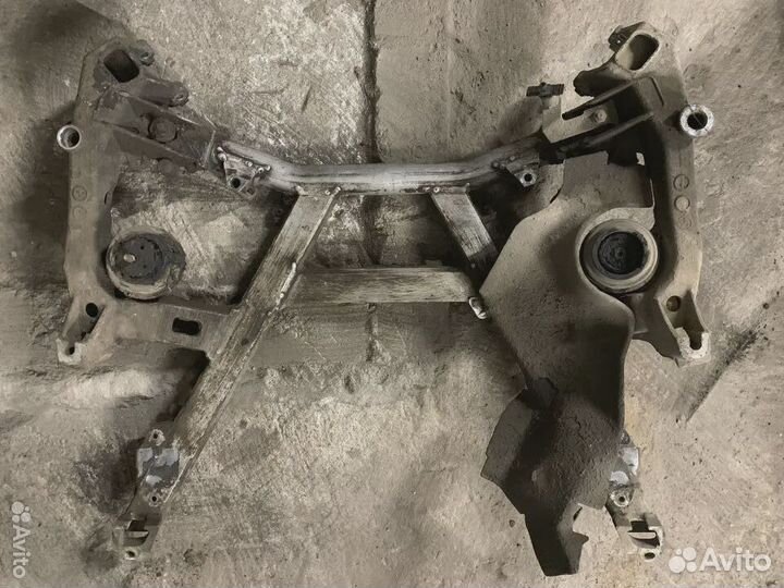 Подрамник передний BMW E39