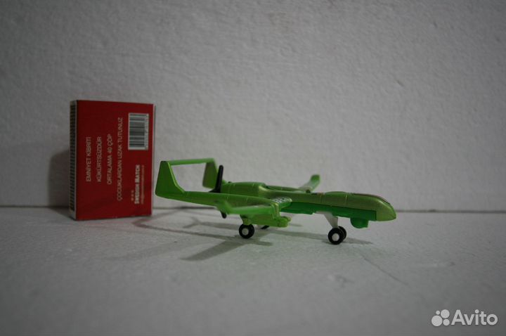 Беспилотник дрон matchbox mattel самолет