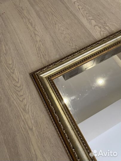 Зеркало настенное