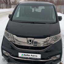 Honda Stepwgn 1.5 CVT, 2015, 133 000 км, с пробегом, цена 2 130 000 руб.