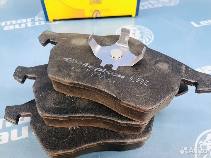 Колодки тормозные передние Audi A4