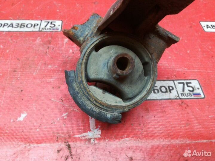 Подушка коробки передач Toyota Sprinter Carib AE95