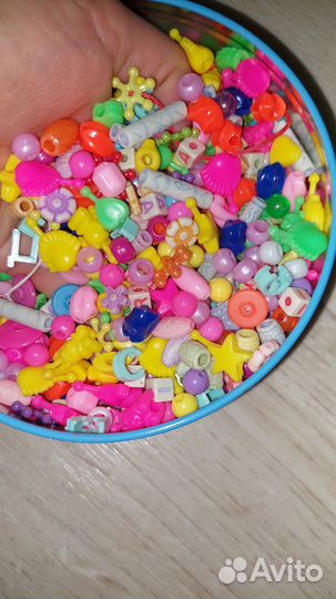 Игры: монополия, бегемотики, бусы плести