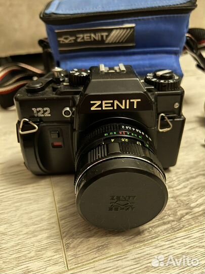 Пленочный фотоаппарат Зенит 122