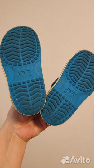 Сандалии crocs c8