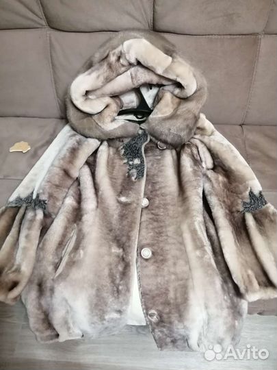 Шуба мутоновая с капюшоном