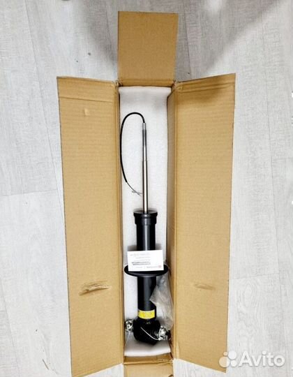 Амортизатор Chevrolet Suburban